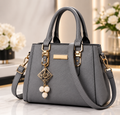 Mala Cinza Elegante | Alça Crossbody & Detalhes Dourados – Maison Veloura